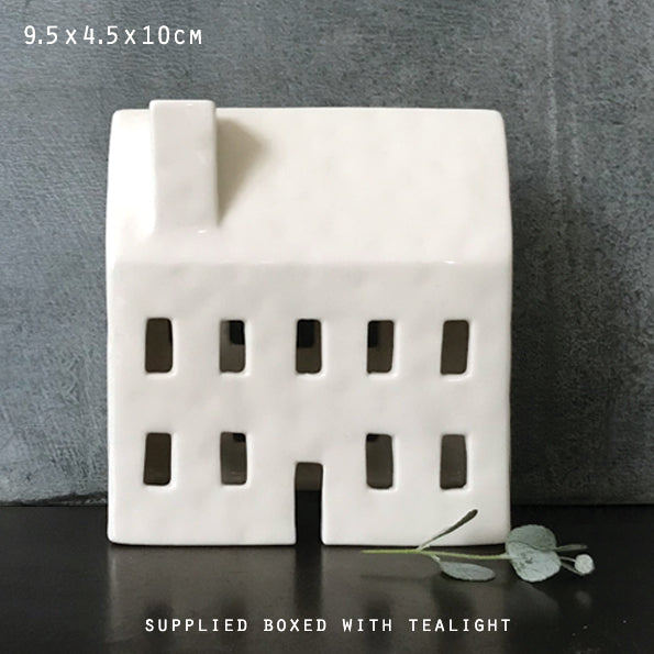 Tea light house No 86