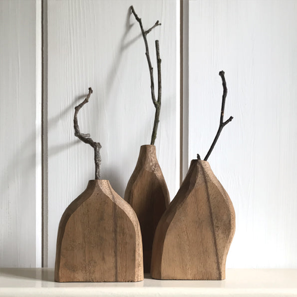 Handgeschnitzte Vase - Dunkles Holz