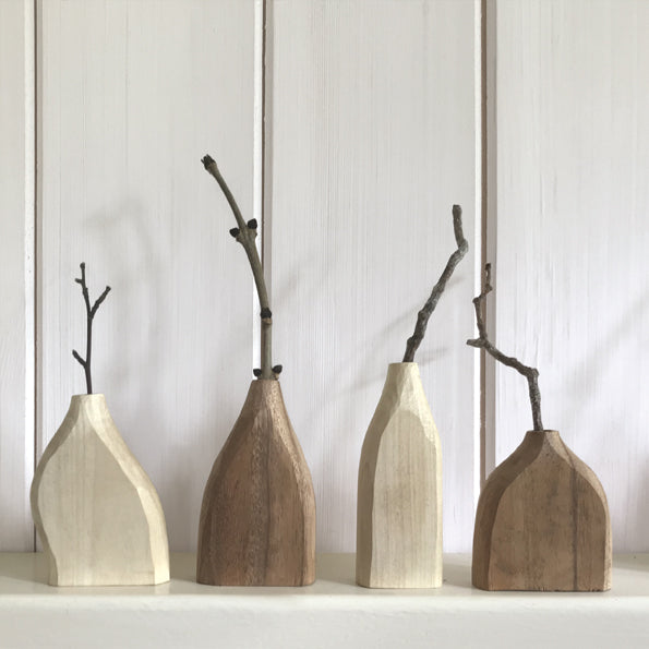 Handgeschnitzte Vase - Dunkles Holz