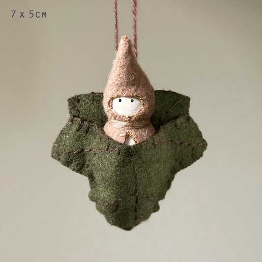 Woodland leaf baby-Ivy