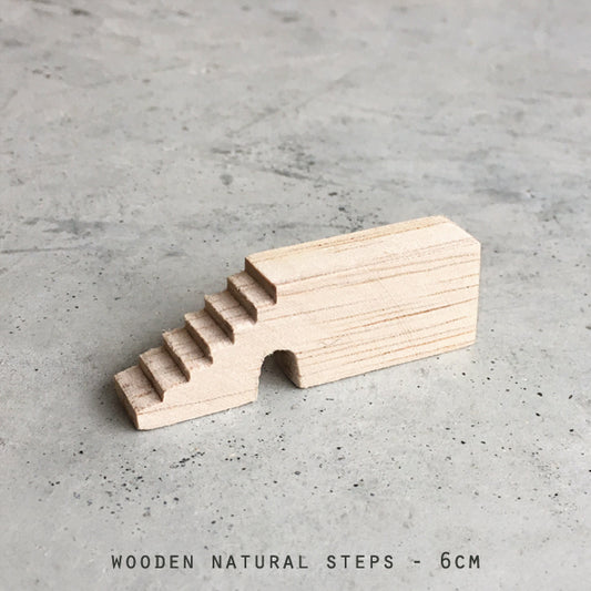 Tiny wooden steps-Natural